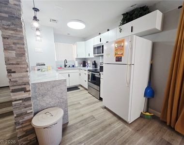 5045 Spencer Street - Photo Thumbnail 4