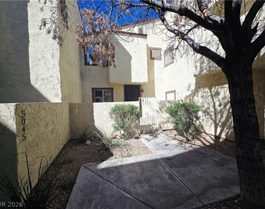 5045 Spencer Street - Photo Thumbnail 15