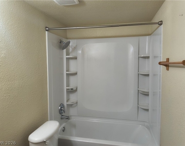 4320 Sandy River Drive - Photo Thumbnail 6