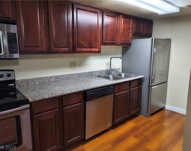 4320 Sandy River Drive - Photo Thumbnail 2