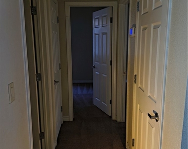 4320 Sandy River Drive - Photo Thumbnail 5