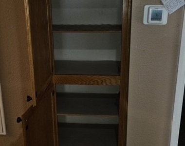 1575 W Warm Springs Road - Photo Thumbnail 5