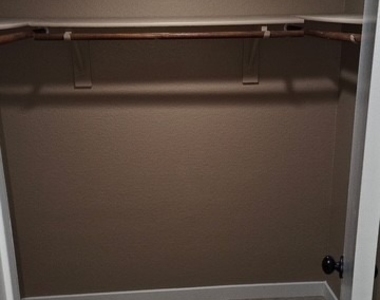 1575 W Warm Springs Road - Photo Thumbnail 14