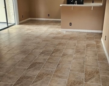 1575 W Warm Springs Road - Photo Thumbnail 2