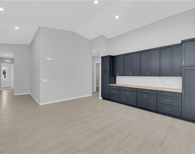 11909 Pippa Avenue - Photo Thumbnail 6