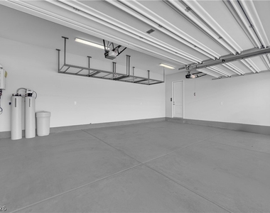 11909 Pippa Avenue - Photo Thumbnail 16