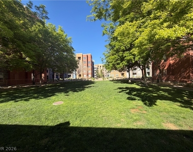38 E Serene Avenue - Photo Thumbnail 24