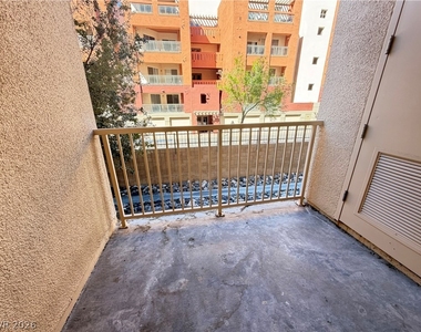 38 E Serene Avenue - Photo Thumbnail 21