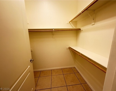 38 E Serene Avenue - Photo Thumbnail 14