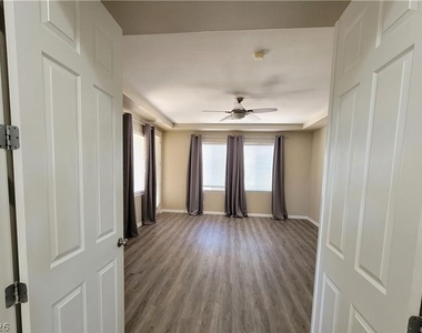 971 Armandito Drive - Photo Thumbnail 13