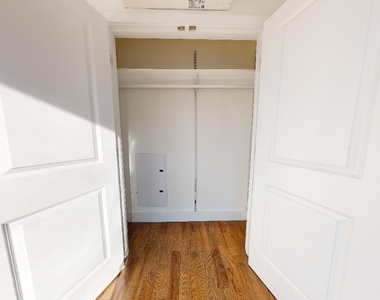 138-28 Queens Blvd - Photo Thumbnail 8