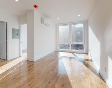 138-28 Queens Blvd - Photo Thumbnail 1