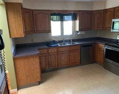 3137 Belmont Avenue - Photo Thumbnail 18