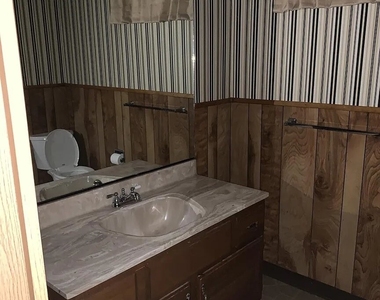 3137 Belmont Avenue - Photo Thumbnail 39