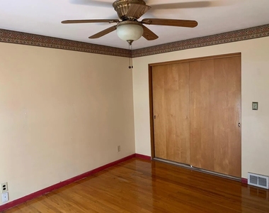 3137 Belmont Avenue - Photo Thumbnail 22