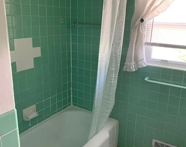 3137 Belmont Avenue - Photo Thumbnail 30