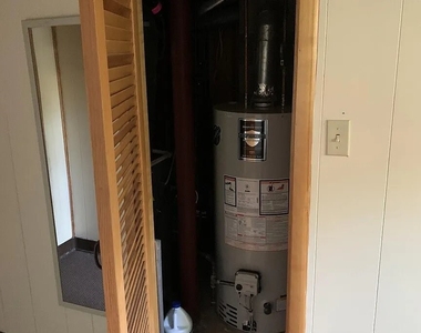 3137 Belmont Avenue - Photo Thumbnail 43