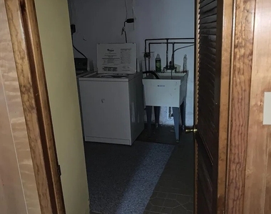 3137 Belmont Avenue - Photo Thumbnail 36