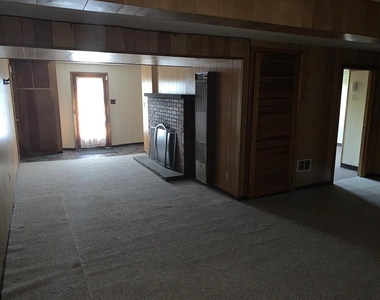 3137 Belmont Avenue - Photo Thumbnail 40