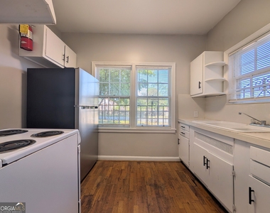 3548 E Main Street - Photo Thumbnail 5