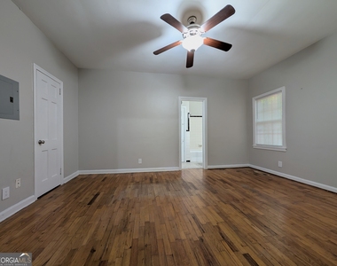 3548 E Main Street - Photo Thumbnail 7