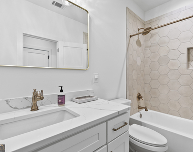 202 Regester Way - Photo Thumbnail 42