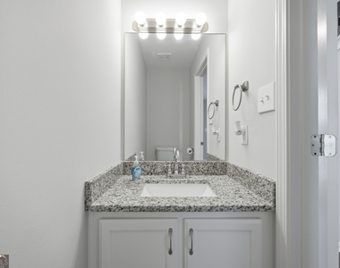1098 Village Creek - Photo Thumbnail 17