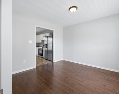 1098 Village Creek - Photo Thumbnail 4