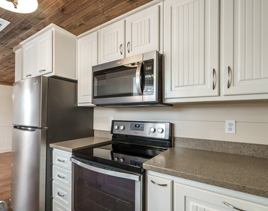 384 Arrowhead Trail - Photo Thumbnail 11