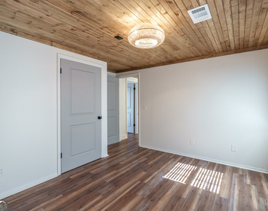 384 Arrowhead Trail - Photo Thumbnail 27