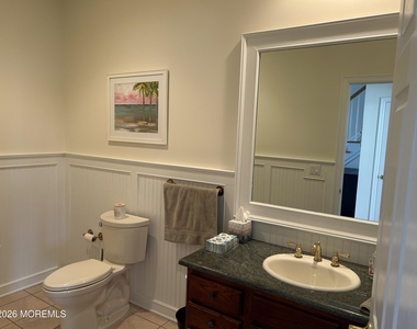 206 Pointe Drive - Photo Thumbnail 5