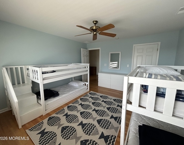 206 Pointe Drive - Photo Thumbnail 17