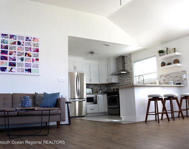 111 Long Branch Avenue - Photo Thumbnail 4