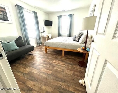 111 Long Branch Avenue - Photo Thumbnail 15