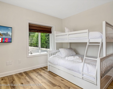 67 Phalanx Road - Photo Thumbnail 52