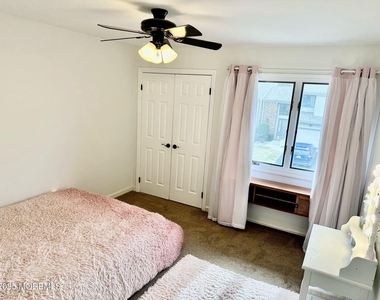 49 White Swan Way - Photo Thumbnail 26