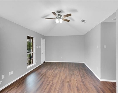 2520 Fatima Avenue - Photo Thumbnail 20