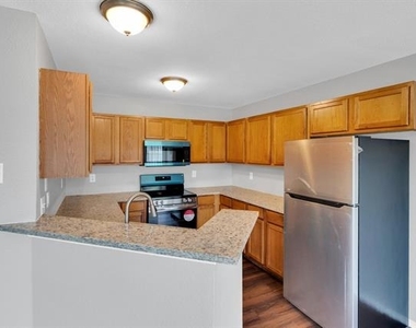 2520 Fatima Avenue - Photo Thumbnail 9