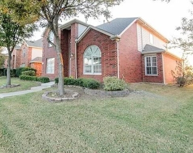 9033 Portage Lane - Photo Thumbnail 2