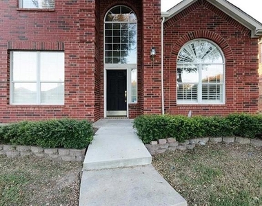 9033 Portage Lane - Photo Thumbnail 3