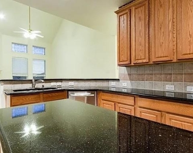 9033 Portage Lane - Photo Thumbnail 11