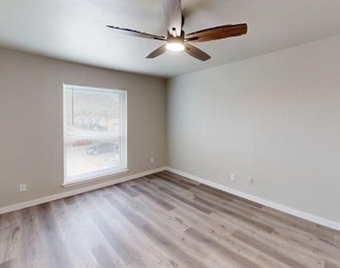 11460 Audelia Road - Photo Thumbnail 6
