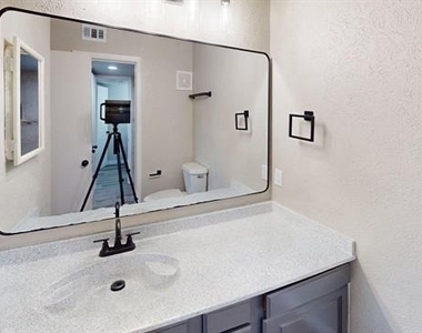 11460 Audelia Road - Photo Thumbnail 11