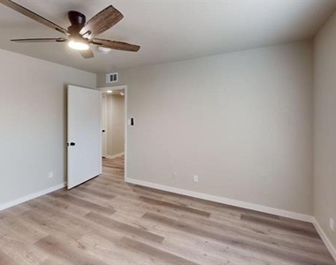 11460 Audelia Road - Photo Thumbnail 9