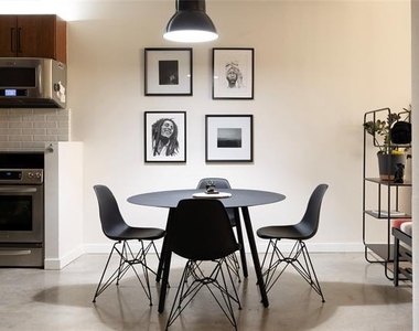 1122 Jackson Street - Photo Thumbnail 2