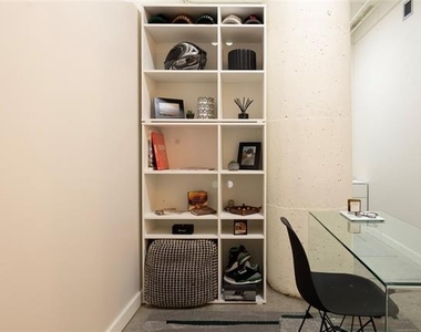 1122 Jackson Street - Photo Thumbnail 4