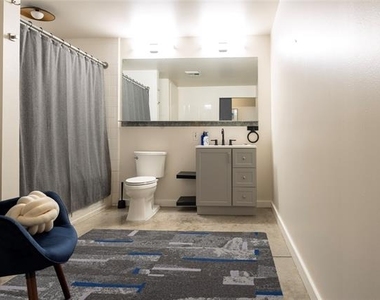 1122 Jackson Street - Photo Thumbnail 6