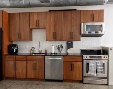 1122 Jackson Street - Photo Thumbnail 9