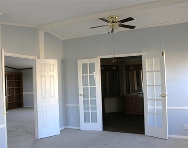 8644 Dustin Drive - Photo Thumbnail 13