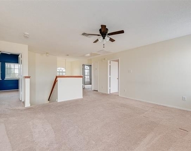 6324 Baltic Avenue - Photo Thumbnail 10